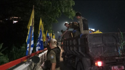 Masuki Masa Tenang, Bawaslu dan Tim Gabungan Tertibkan APK di Kota Bandung