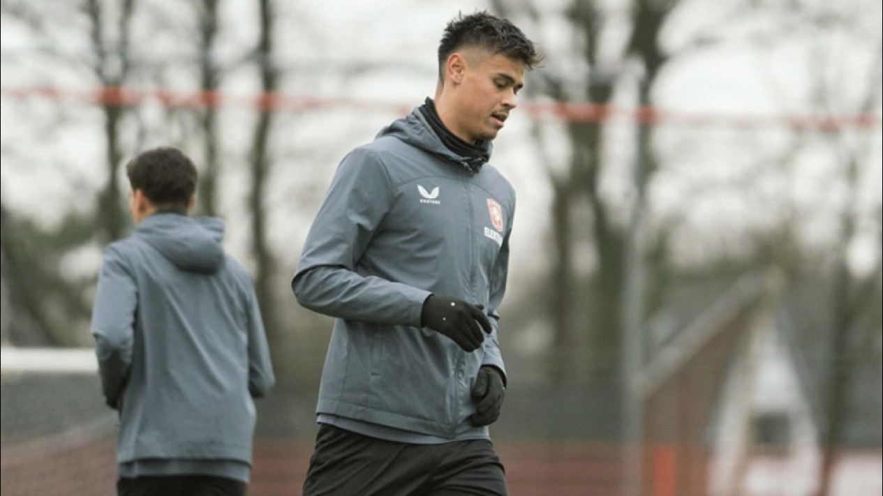 Tidak Ingin Kembali Kehilangan Asetnya, Federasi Belanda Mati-matian Bujuk Pemain Ini agar Tolak Tawaran Naturalisasi dari Timnas Indonesia
            - galeri foto