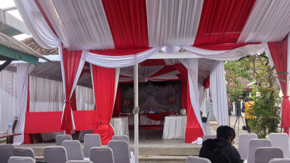 Bernuansa Merah Putih, Begini Suasana TPS Mahfud MD Gunakan Hak Pilih di Sleman