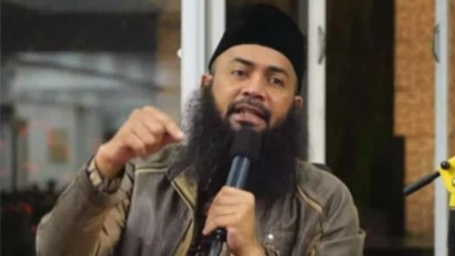 Astagfirullah, Ini Hukum Ramalan Zodiak yang Dijelaskan oleh Ustaz Syafiq Riza Basalamah: Jika Membuka Hal Ghaib Artinya Keluar dari Islam