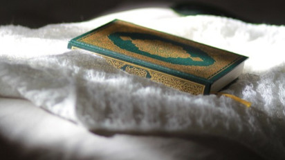 Dibaca Mulai Malam Jumat, Ini Keutamaan dari Surat Al Kahfi