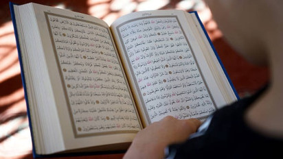 Bacaan Al-Qur'an Surat At-Taubah Ayat 1-5 Lengkap Tulisan Arab, Latin, dan Artinya