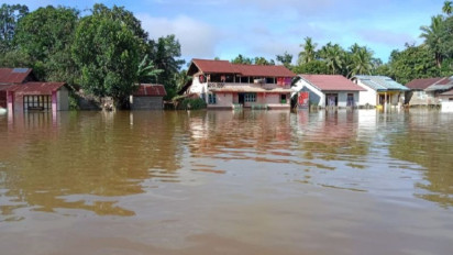 Puluhan Ribu Jiwa Jadi Korban Banjir, 62,47 Ton Beras Cadangan Kalbar Dialokasikan
