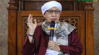 Hati-hati Rezeki Bisa Mampet Cuma Gara-gara Hal Sepele, Buya Yahya Sarankan Kebiasaan Buruk ini Sebaiknya…