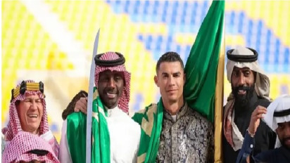Cristiano Ronaldo Pernah  Rayakan Founding Day di Arab Saudi, Ini Busana, Makanan Khas dan Tarian Tradisional yang Kerap Ditampilkan