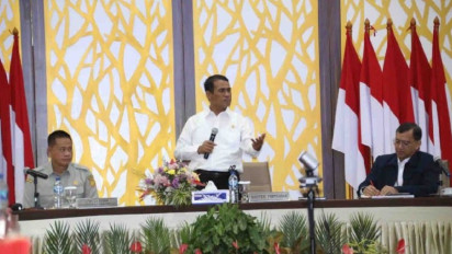 Mentan Nonaktifkan 11 Pejabat Kementan yang Bantu Pengadaan Pupuk Palsu, Rugikan Petani Rp3,2 Triliun