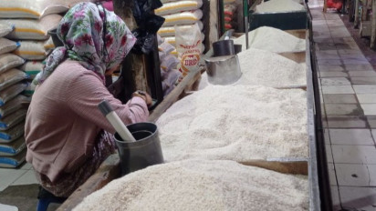 Warga di Lebak Keluhkan Harga Beras Medium yang Melonjak Naik