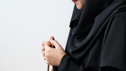 Meski Sangat Sibuk, Mohon Sempatkan Lakukan Zikir Petang, Ini Bacaan Lengkapnya