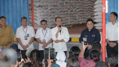 Harga Beras Naik di Sejumlah Daerah, Jokowi Serahkan Bantuan Pangan CBP di Bitung