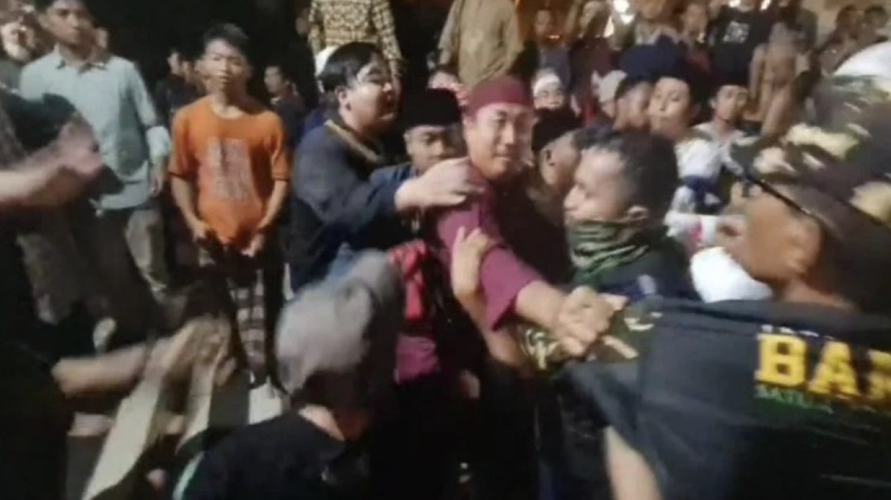 Kadernya Disebut Alami Kekerasan Fisik Saat Insiden di Masjid  Assalam Purimas, GP Ansor: Jangan Terprovokasi!
            - galeri foto