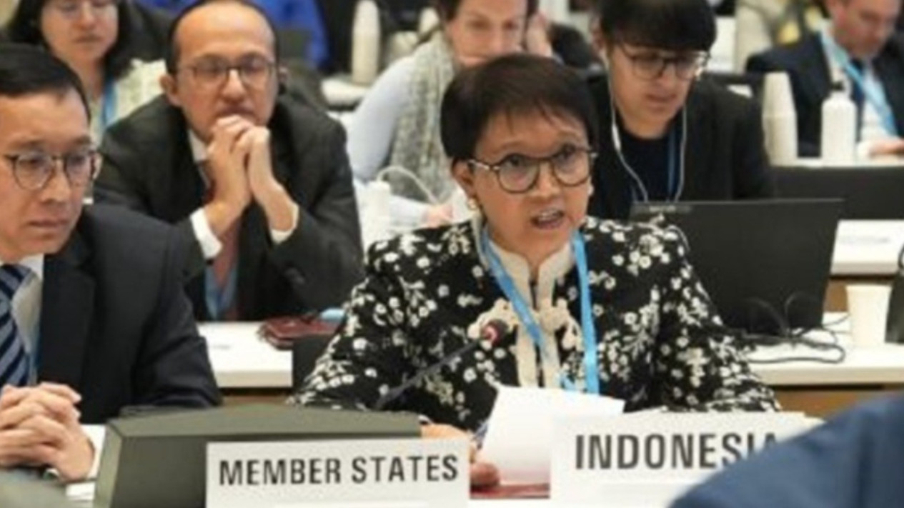 Menlu Retno Bicara Lantang di ICJ: Tanpa Syarat! Israel Harus Mundur dari Palestina
            - galeri foto