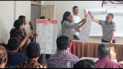 Diduga Terjadi Pengalihan Suara Salah Satu Caleg, KPU Tapteng Lakukan PSU di Tiga TPS