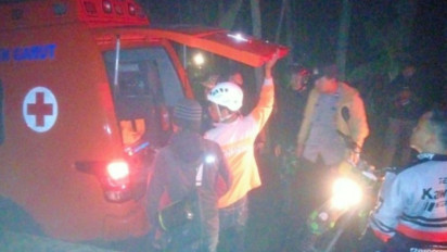 Tim SAR Gabungan Berhasil Evakuasi Pendaki yang Tersambar Petir di Gunung Cikuray
