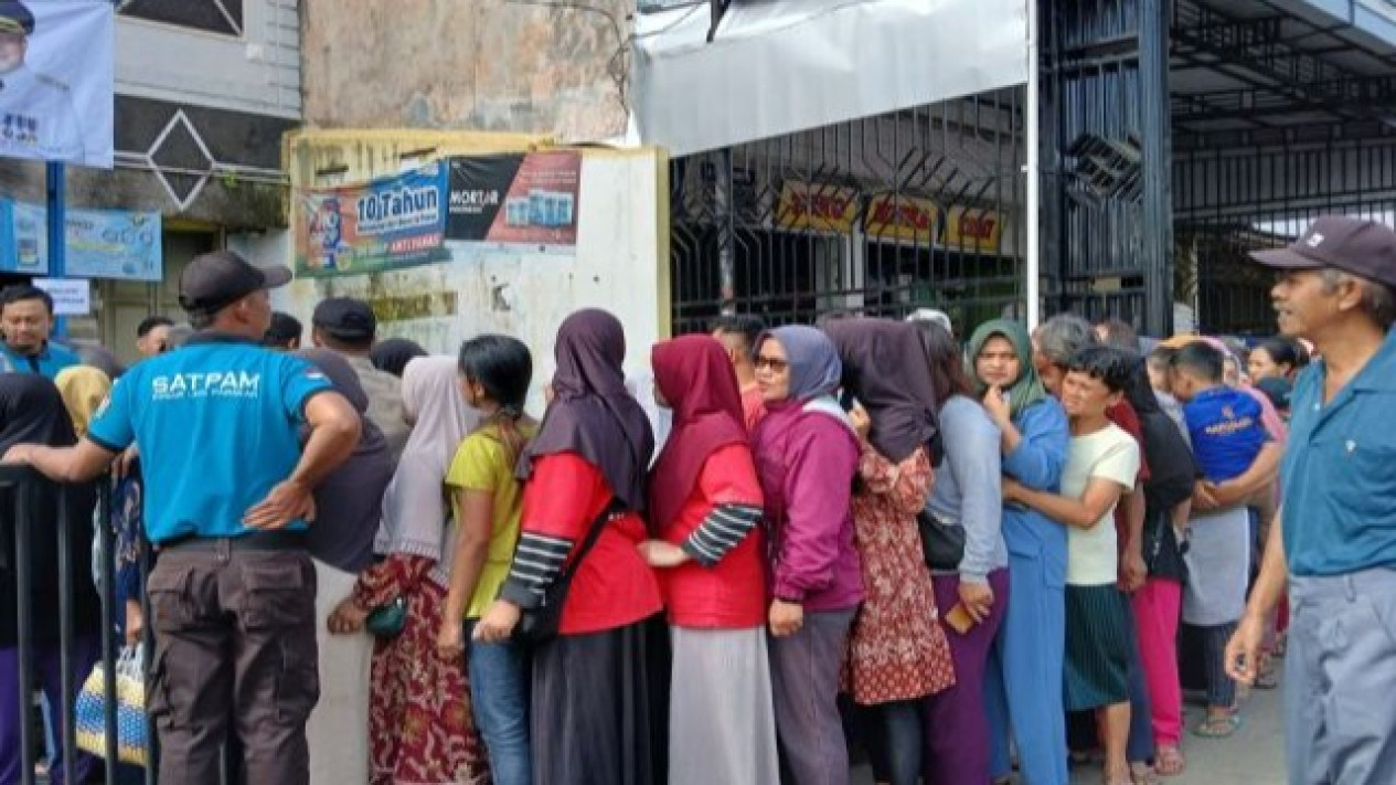 BRIN Perkirakan Target Penurunan Kemiskinan Ekstrem 2024 Sulit Tercapai, Ini Alasannya
            - galeri foto