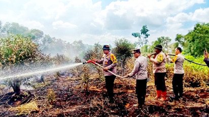 Cegah Kebakaran Hutan di Dumai Meluas, Satgas Karhutla Lakukan Pendinginan