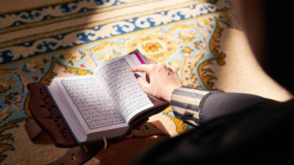 Bacaan Al-Qur'an Surat At-Taubah Ayat 106-110 Lengkap Tulisan Arab, Latin, dan Artinya