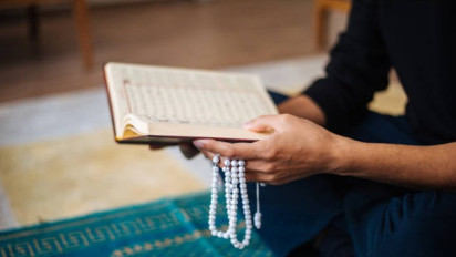 Bacaan Al-Qur'an Surat At-Taubah Ayat 111-115 Lengkap Tulisan Arab, Latin, dan Artinya