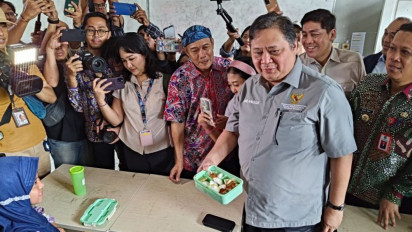 Airlangga Cek Simulasi Program Makan Siang Gratis, Ternyata Ini Dia Beberapa Menu Makanannya
