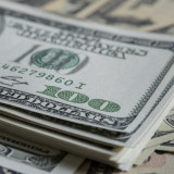 Kurs Dolar AS di Bank Tembus Rp17.600