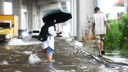 BPBD DKI Jakarta Sebut Beberapa Daerah Terendam Banjir Karena Luapan Kali