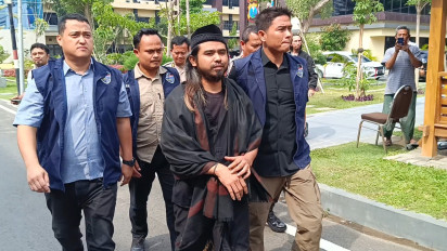 Gus Samsudin Dijemput Paksa Polda Jatim, Buntut Konten Aliran Sesat Perbolehkan Bertukar Pasangan