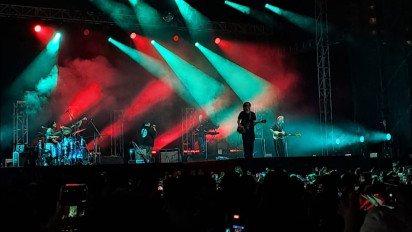 Gelar Konser Bertajuk 'The First Era Concert', Wave to Earth Suguhkan Penampilan Spesial: Kita Bisa Bermain Musik Guys!