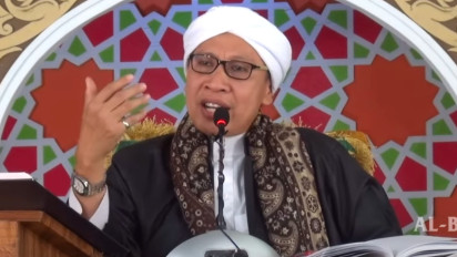 Shalat Jumat Pakai Doa Qunut Karena Alasan Pandemi, Bagaimana Hukumnya Dalam Islam? Buya Yahya Jelaskan Bahwa Qunut Itu...