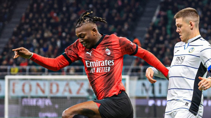 AC Milan Kibarkan Bendera Putih untuk Scudetto