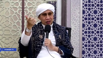 Jangan Kaget Masih Gelap Dengar Adzan di Sepertiga Malam padahal Belum Subuh, Kata Buya Yahya Itu Suara...