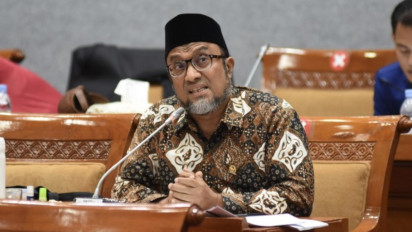 PKS Soroti Biaya Operasional Sekolah Tunggangi Program Makan Siang Gratis di Rapat Paripurna