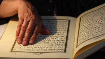 Bacaan Al-Qur'an Surat Yunus Ayat 71-75 Lengkap Tulisan Arab, Latin, dan Artinya