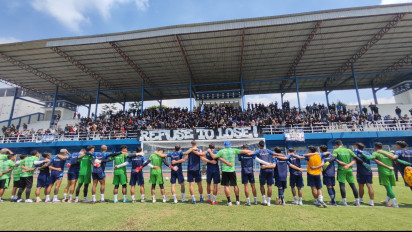 Ratusan Bobotoh Hadir ke Sesi Latihan Persib, Beri Sokongan Dukungan Jelang Hadapi Persija