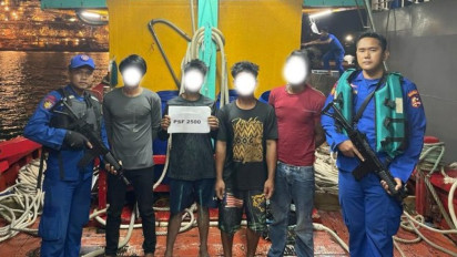 Curi Ikan di Perairan Indonesia, Kapal Berbendera Malaysia Dibekuk di Selat Malaka