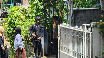 Ditetapkan Tersangka Kepemilikan Senpi dan Granat, Pria Ini Bukan Hanya Buka Praktik Dukun Santet di Tangsel