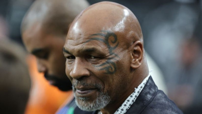 Legenda Tinju Kelas Berat Prediksi Mike Tyson Bakal Hantam Jake Paul Sampai KO, Si Leher Beton Bisa Menang Telak Jika...