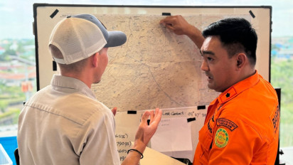 Sempat Hilang Kontak, Pesawat Pengangkut Sembako Ditemukan Jatuh di Gunung Batu Narita