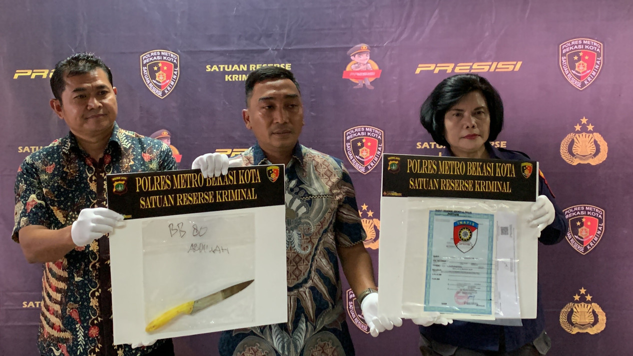 Bunuh Bocah di Bekasi dengan 20 Tusukan, Ibu Kandung Didiagnosa Alami Skizofrenia
            - galeri foto