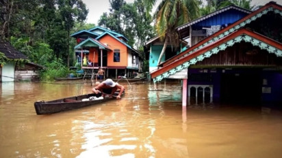 Empat Kecamatan di Melawi Kalimantan Barat Masih Terendam Banjir, Aktivitas Sosial Ekonomi Warga Setempat Lumpuh Total