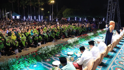 Bersihkan Diri di Bulan Ramadan, Khofifah Ajak GenZi Berpola Pikir 'Minal Masjid Ilal Masjid'