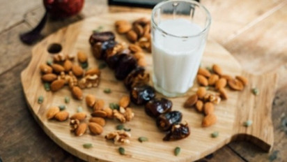 Keutamaan Sahur dan Mengakhirkannya, Berikut Penjelasan Hadis Rasulullah Shallallahu 'Alaihi Wa Sallam oleh Imam Nawawi Rahimahumullah dalam Kitab Riyadhush Shalihin