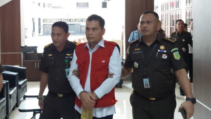 Kadis Kesehatan Sumut Alwi Hasibuan Ditahan Kejatisu, Dugaan Korupsi APD Covid-19 Tahun 2020