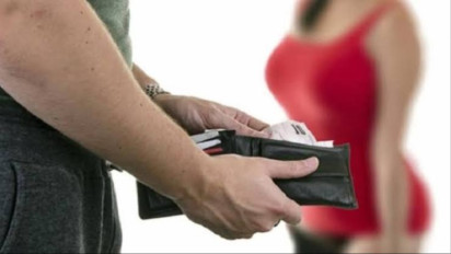 Viral! Video 1 Menit Prostitusi Pramugari, Selebgram hingga Sang Mami, Modus Tawarkan di Media Sosial