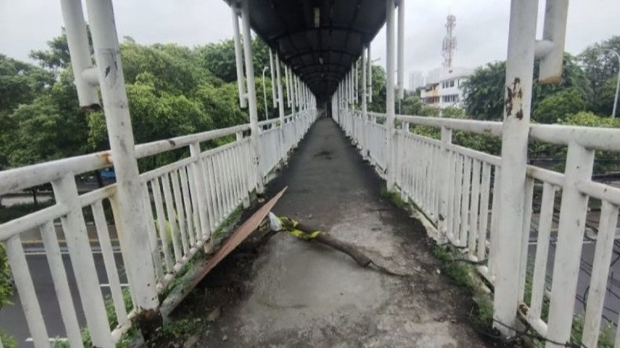 Pramono Instruksikan Pasang CCTV di Semua JPO dan Tangkap "Rayap Besi"
            - galeri foto