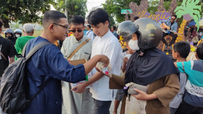 Renovasi Mushola dan Bangun Gapura Desa Selama Ramadhan, Intip Kegiatan Komunitas Ini