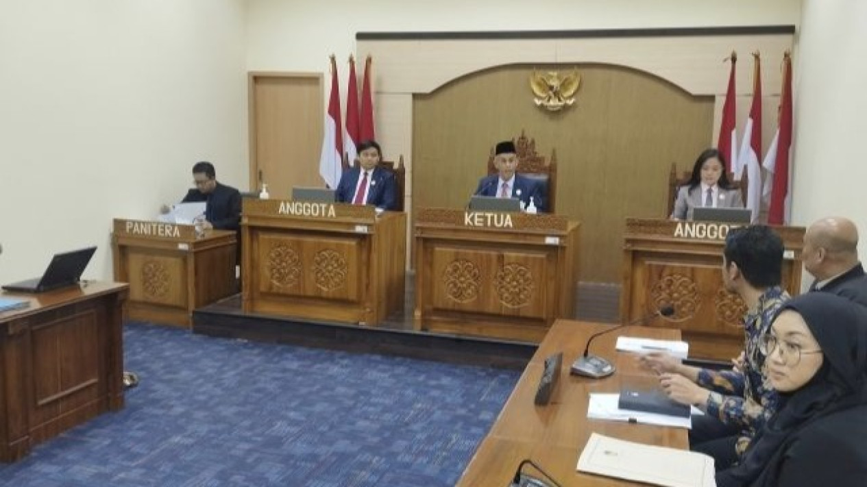 Dulu Bantah, Kini KPU Akui Kontrak Alibaba Cloud, tapi Enggak Mau Buka-bukaan: Bahaya
            - galeri foto