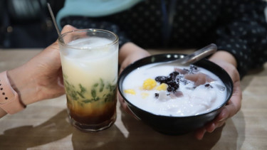 Berdiri Sejak 1972, Es Cendol Elizabet Asal Kota Bandung Legakan Dahaga di Bulan Ramadhan