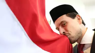 Thom Haye sempat bermain bersama Heerenveen sebelum mengambil sumpah WNI