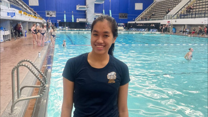 Atlet Cantik Indonesia Juara Renang Artistik di Kanada