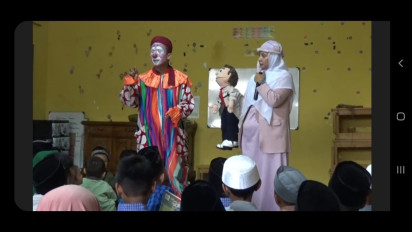 Kisah Ustadz di Kota Tangerang Habiskan Waktu Ngabuburit Ramadhan dengan Berdakwah Kenakan Kostum Badut