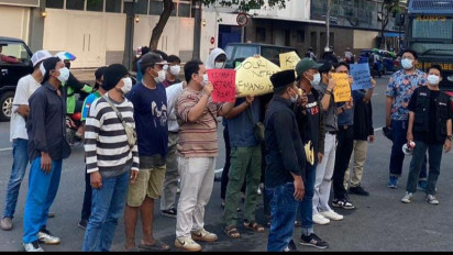 Massa Geruduk Demo Polrestabes Surabaya Tanyakan Postingan Connie soal Polisi Punya Akses ke Sirekap